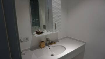 Фото номера Номер-студио с кроватью размера &quot;king-size&quot; Отель New Gudauri Residences and Spa г. Гудаури 5