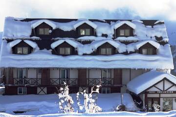 Фотографии Отель Edelweiss Hotel г. Гудаури (Грузия) №3 Фото Отель Edelweiss Hotel г. Гудаури 3