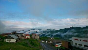 Фото Отель Gudauri Hut Hotel г. Гудаури 3