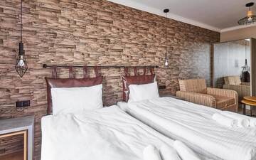 Фото номера Двухместный номер с 2 отдельными кроватями Отель Gudauri Hotel Loft г. Гудаури 4