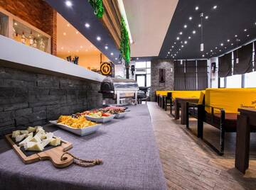 Фото Отель Time Out Hotel г. Гудаури 2
