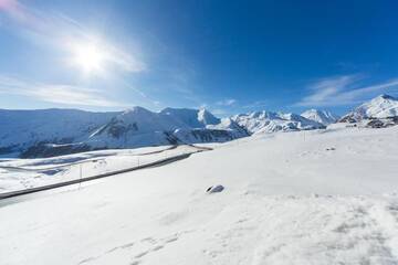 Фото номера Кровать в общем 6-местном номере для мужчин и женщин Хостелы Snow House г. Гудаури 2