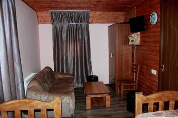 Фото номера Шале с двумя спальнями Шале Cottage Gudauri г. Гудаури 15