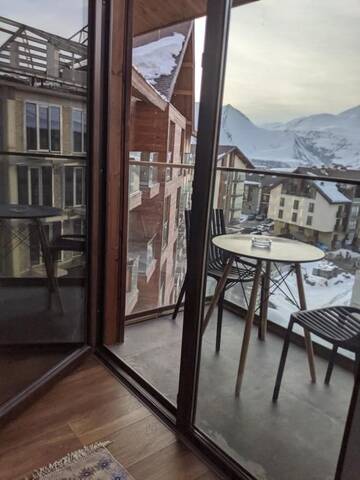 Фото номера Апартаменты с балконом Апарт-отели Above it All in New Gudauri г. Гудаури 25