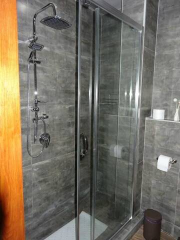 Фото номера Апартаменты с видом на горы Апарт-отели Feel Good Apartment г. Гудаури 23