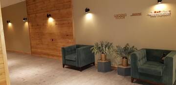Фото номера Семейный номер-студио Апарт-отели New Gudauri Suites г. Гудаури 7