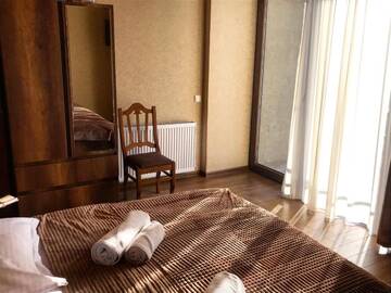 Фото номера Двухместный номер с 1 кроватью и балконом Гостевой дом Hillsite Gudauri г. Гудаури 6