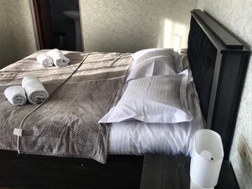 Фото номера Двухместный номер с 1 кроватью и балконом Гостевой дом Hillsite Gudauri г. Гудаури 3