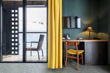 Фото номера Улучшенный номер с кроватью размера «king-size» Отель Best Western Gudauri г. Гудаури 2