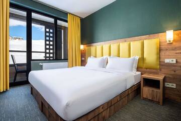 Фото номера Семейный номер с видом на горы Отель Best Western Gudauri г. Гудаури 5