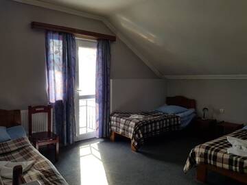 Фото номера Стандартный семейный номер Гостевой дом Hotel Shele г. Гудаури 6