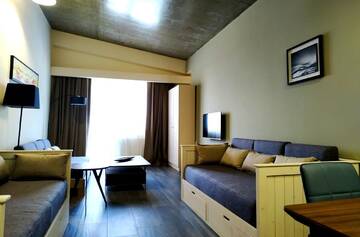 Фото номера Апартаменты Делюкс Отель Gudauri Hills Apart Hotel г. Гудаури 4