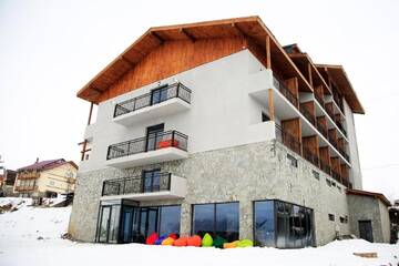 Фото Отель GeoGraphy Hotels г. Гудаури 1
