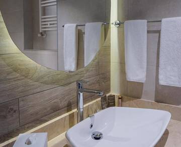 Фото номера Полулюкс Отель Gudauri Lodge г. Гудаури 6