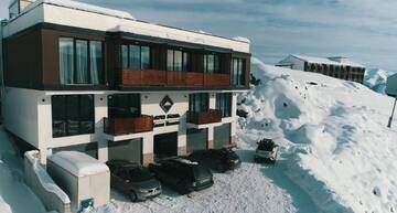 Фото Отель Snow Rooms Hotel г. Гудаури 2